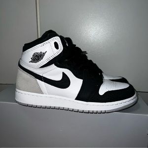 Air Jordan 1 Retro High OG - Bleached Coral